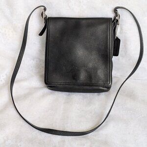 COACH Vintage Legacy Slim Black Glove Tanned Leather Crossbody 9821 Bag Purse